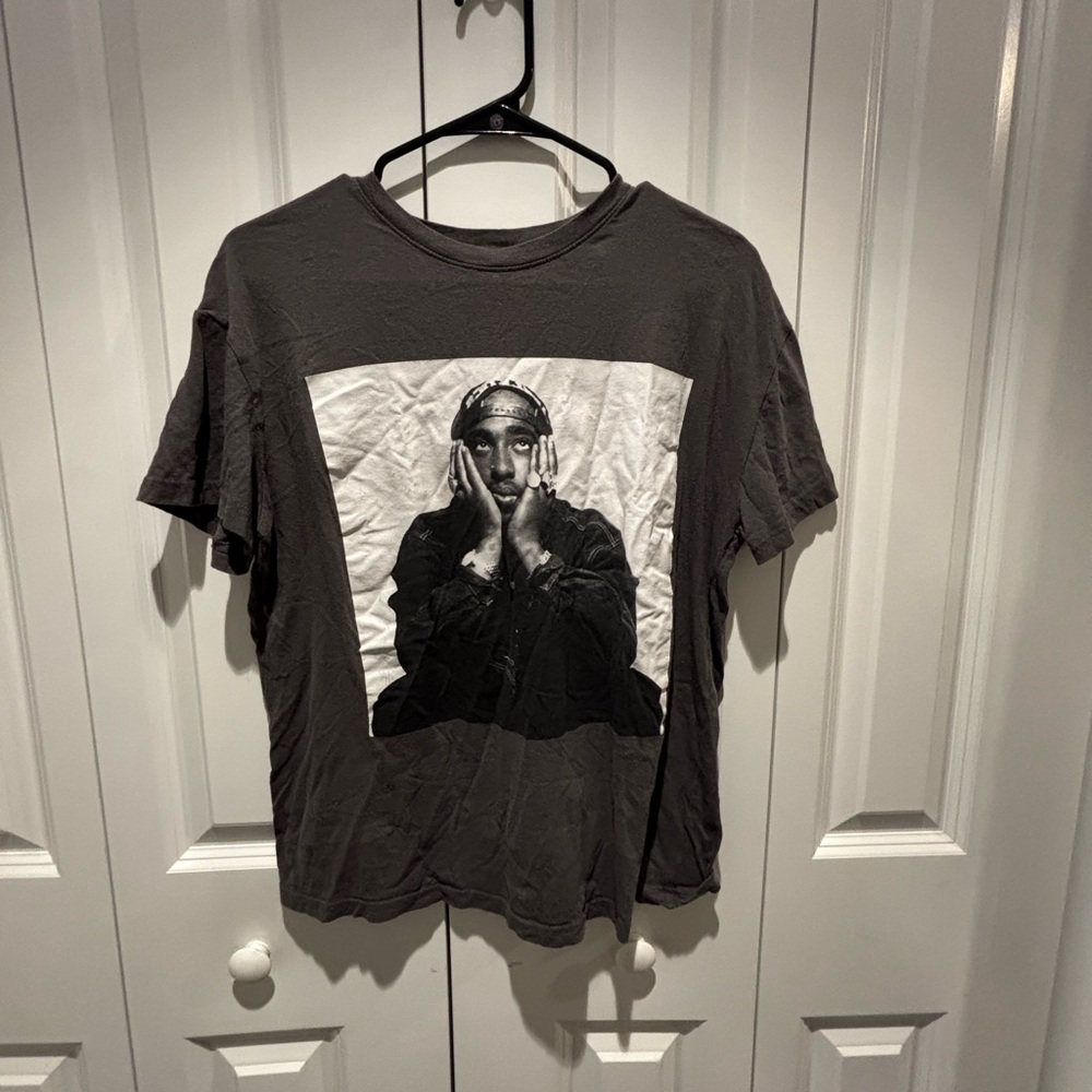 Gray Graphic Men's T-Shirt